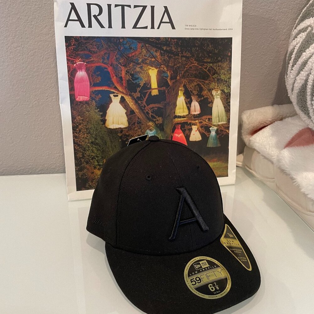 NWT Aritzia X New Era 59FIFTY Baseball Cap
